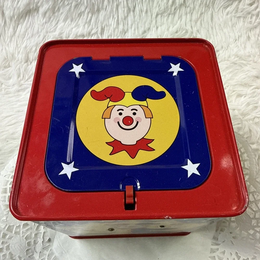 Schylling Jester Jack in the Box Musical Toy Pop Goes the Weasel Working 5.5
